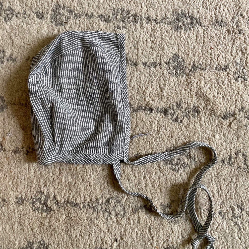 Briar Handmade bonnet